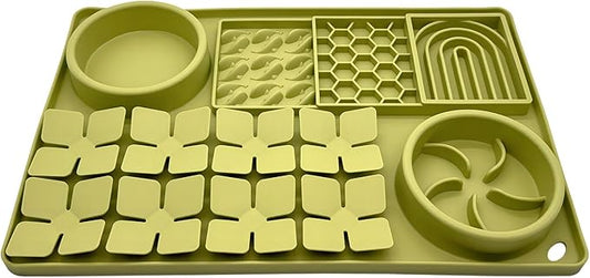 Slow Feeder Bowl, Silicone Lick Mat with Suction Cups for Dog Cat, Snuffle Mat for Pet Smell Training, Puzzle Toys for Bored Puppy, Interactive Sniff Mat for Slow Eating and Keep Busy, Green