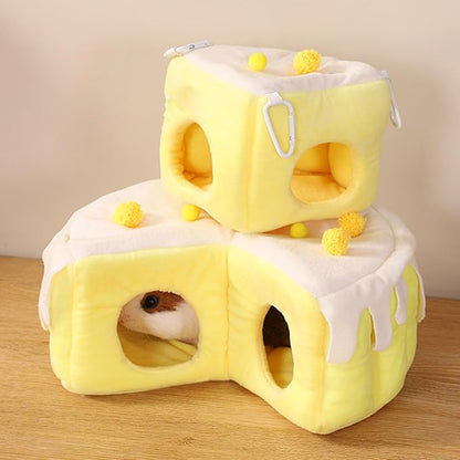 ZYLARIXE Cozy Cake Hamster House - Soft Plush Hideout & Tunnel Bed for Guinea Pigs, Syrian Hamsters, and Small Animals - Adorable, Warm & Washable Hideaway for All Seasons, Perfect Cage Accessory