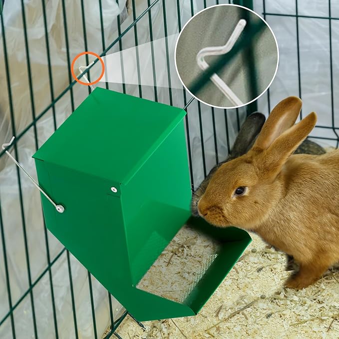 Maxcheck 2 Pcs Rabbit Feeder for Cages Small Animal Food Dispenser with Lid Metal Chicken Grit Oyster Shell Feeders Outside (4.7 Inches,Mesh Bottom,Green)