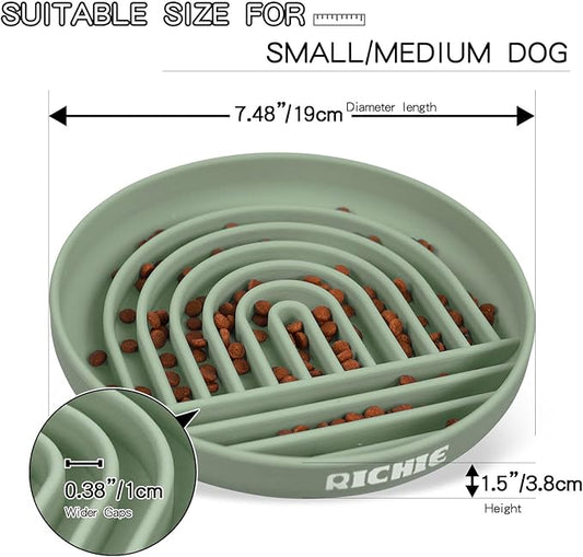 Slow Feeder Dog Bowls with Suction Cups, Silicone Puzzle Bowl for Slow Eating, Pets Slow Feeder Non-Slip Design Dishwasher Microwave Safe for Small Medium Dogs, Green