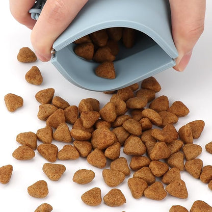 WALLFID Silicone Dog Treat Pouch Small Bag,Auto Closure,with Pet Training Clicker,Walking Bag for Dog and Cat,Pocket Size,Easy to Clean,Odorless (sky blue)