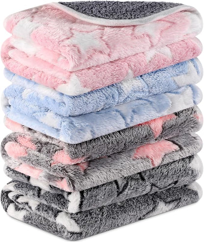 Reginary 4 Pcs Waterproof Guinea Pig Blankets Washable Small Animal Fleece Bedding Guinea Pig Cage Liners Reusable Training Pads Pet Pee Pad Sleep Mat for Hamster(Cute Star Pattern,28 x 56 Inch)