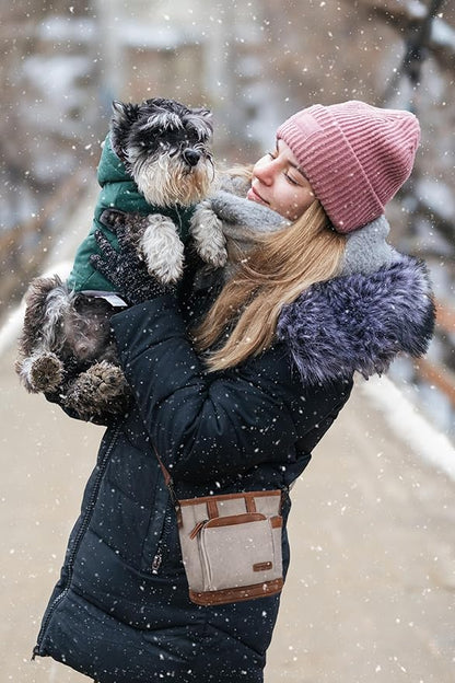 BEAU&FUR Large Dog Treat Pouch with Clicker for Training – 4 Cup Capacity, Built-In Poop Bag Dispenser, Expandable Pocket, Metal Buckle, Large Back Pocket, Ideal Design for Walks and Training – Cream