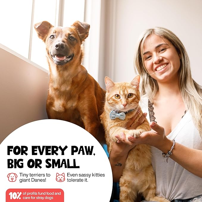 Paw Cleaner for Dogs & Cats, 200ml No-Rinse Dog Paw Cleaner Washer, Gentle Unscented Foaming Cleanser with Built-in-Brush, Paw Cleanser for Repairing & Restoring Cracked Paws (5.07 oz)