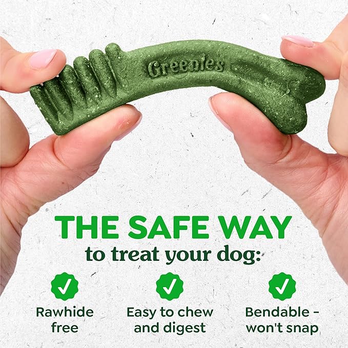 Greenies Veterinarian-Recommended Adult Natural Dental Dog Treats Regular Size, Original Flavor, (4) 18 ct Packs (72 Treats Total)