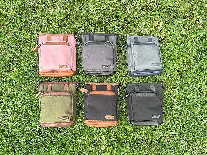 BEAU&FUR Small Dog Treat Pouch with Clicker for Training – 2 Cup Capacity, Built-In Poop Bag Dispenser, Storage for Snacks & Toys - Hands-Free Pouch Snack Holder for Walking and Training – Black Brown